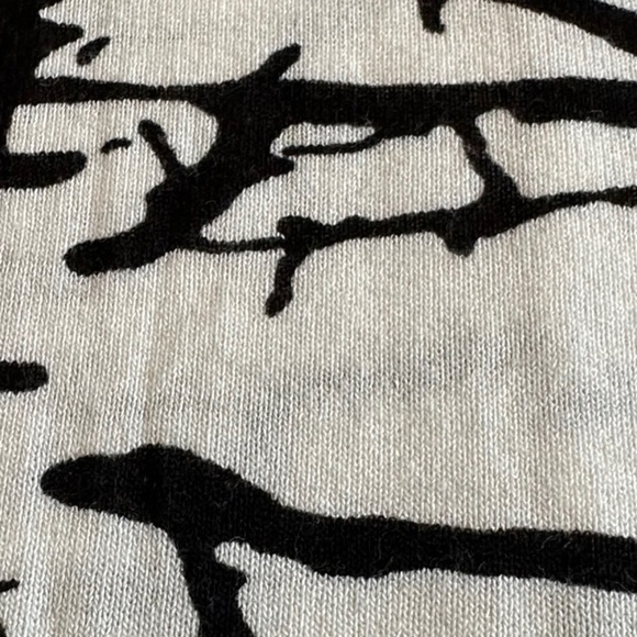 ASOS Woman’s Maternity Cold Shoulder White and Black Blouse size 8 - Picture 11 of 11